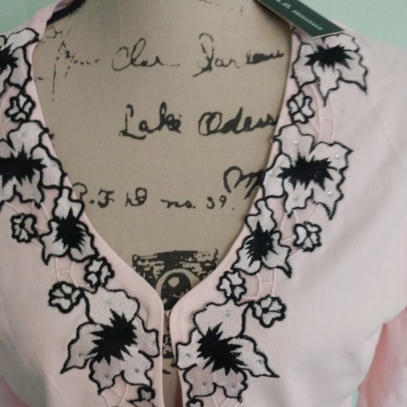 NWT AD ORIGINALS PINK BLACK EMBROIDERED CARDIGAN M - Picture 2 of 5